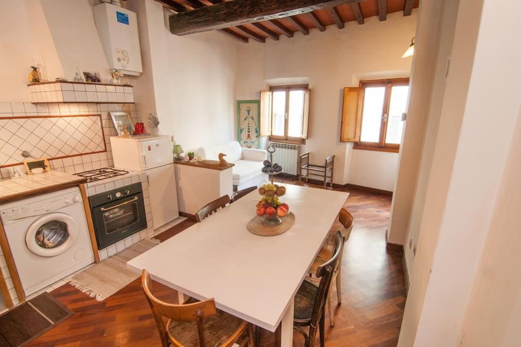 Romantic Apt In San Frediano فلورنس المظهر الخارجي الصورة