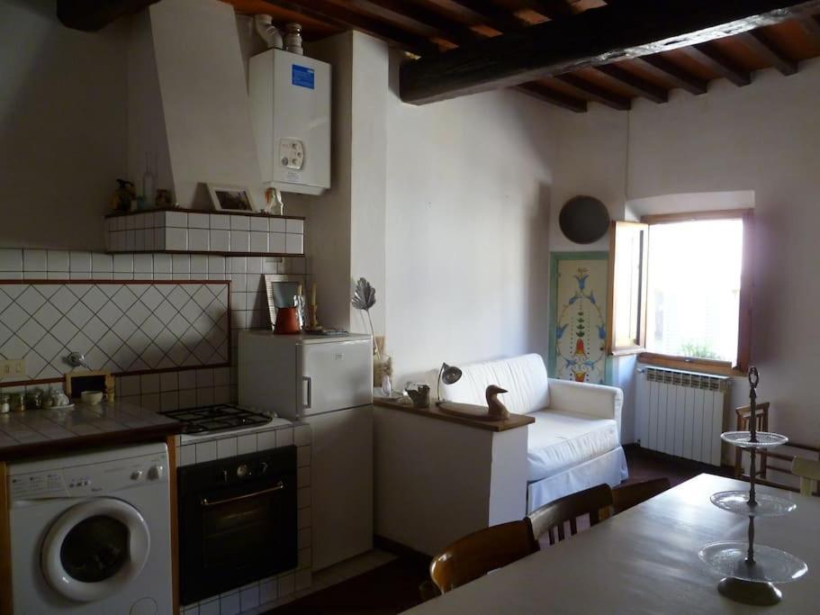 Romantic Apt In San Frediano فلورنس المظهر الخارجي الصورة