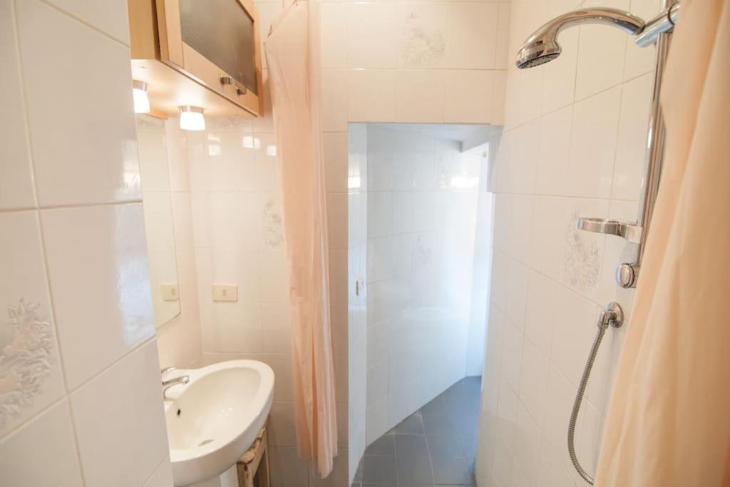 Romantic Apt In San Frediano فلورنس المظهر الخارجي الصورة