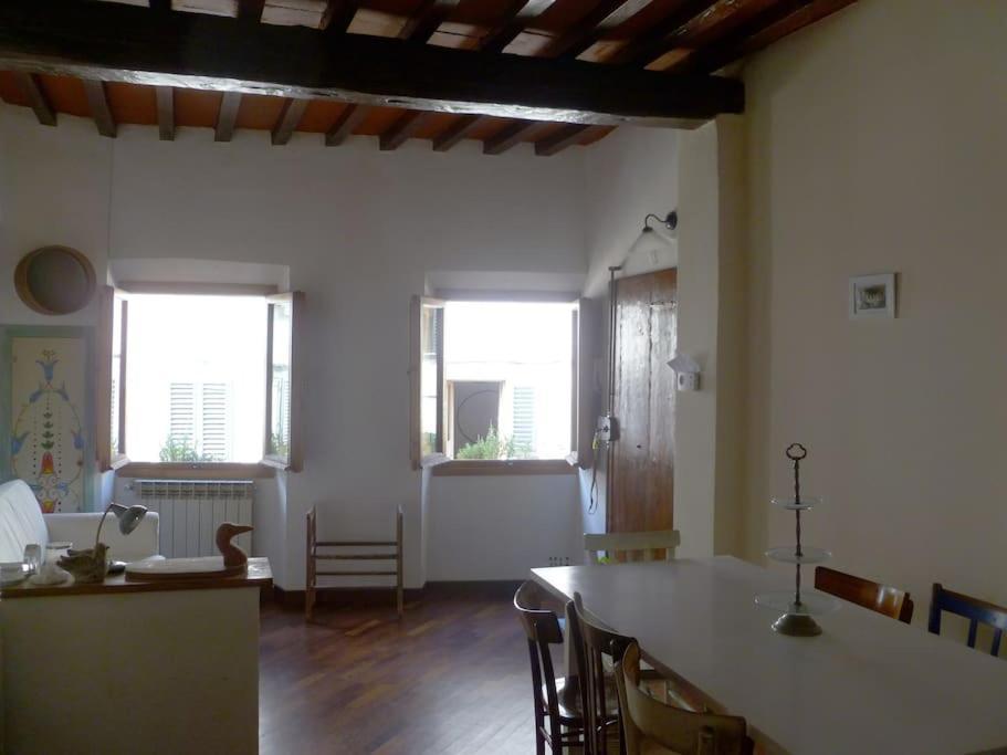 Romantic Apt In San Frediano فلورنس المظهر الخارجي الصورة